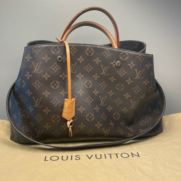 Louis Vuitton Montaigne MM - Picture 2 of 13